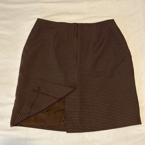 Smart Set skirt - Picture 3 of 3